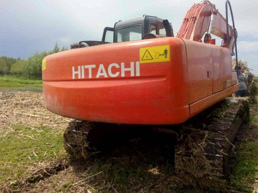 Kuidas diagnoosida aeglaselt kõndivat Hitachi ZAXIS120 ekskavaatorit?