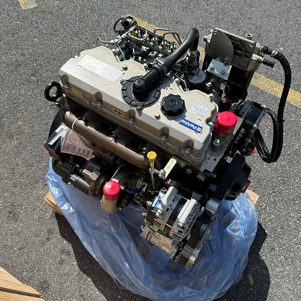 Suurepärased uudised! Perkinsi C4.4 mootorid on taas laos